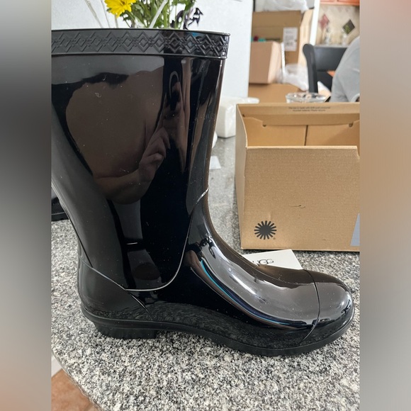UGG Brand New Sienna Rain Boots High Gloss Finish - Picture 7 of 9